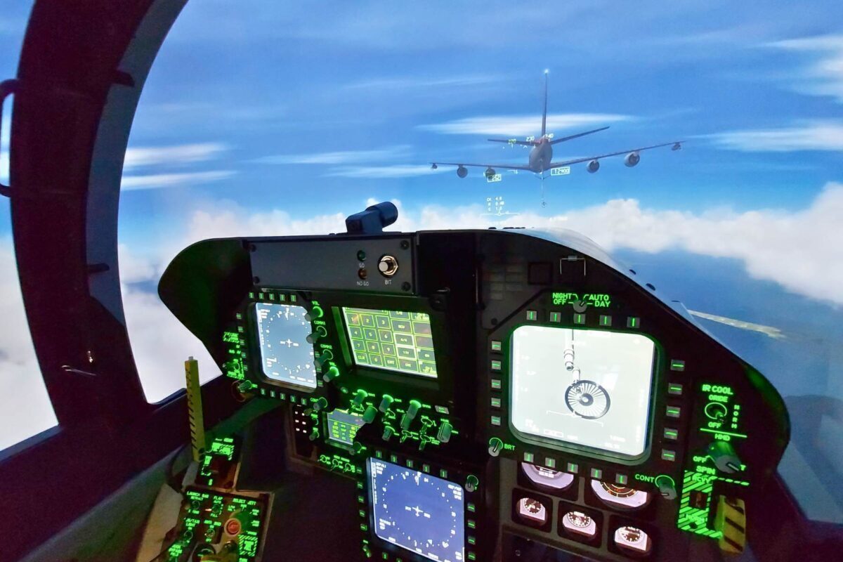 F18 cockpit simulator refuel mission