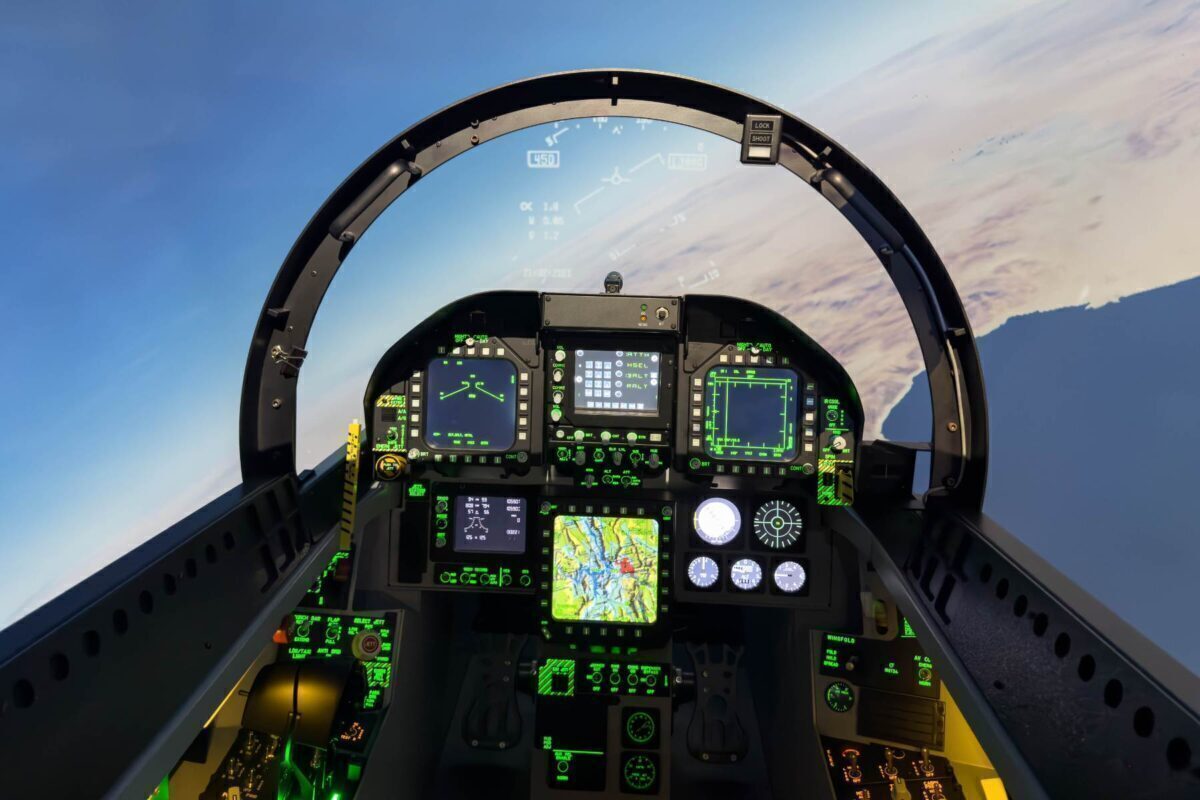 F18 Cockpit simulator dome