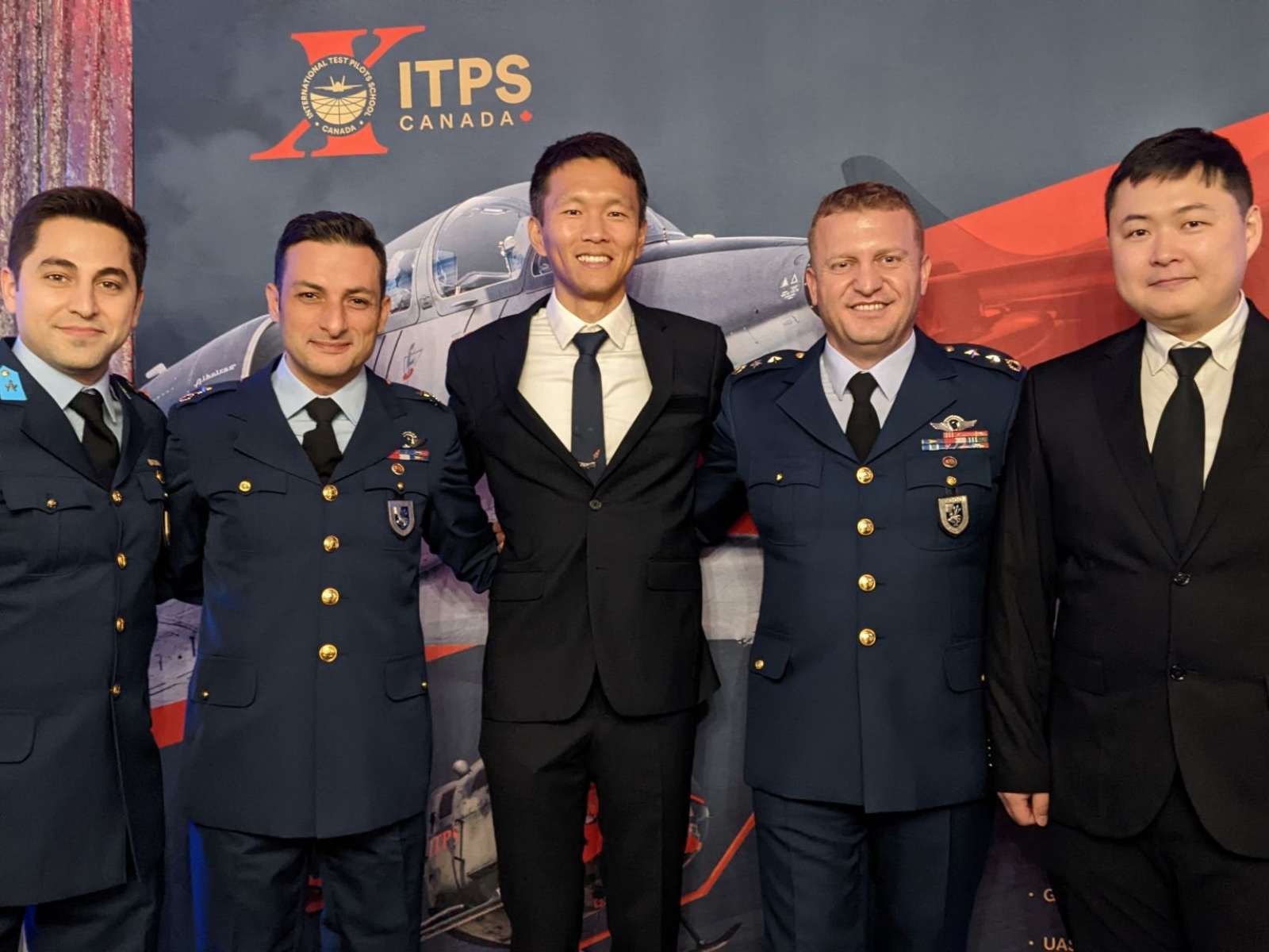 21 Test Pilot and Flight Test Engineers Graduate | Class of 2022A | ITPS