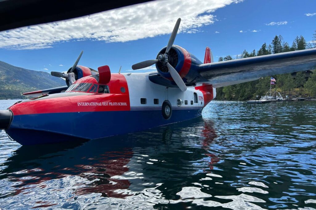 14 HU-16 on water
