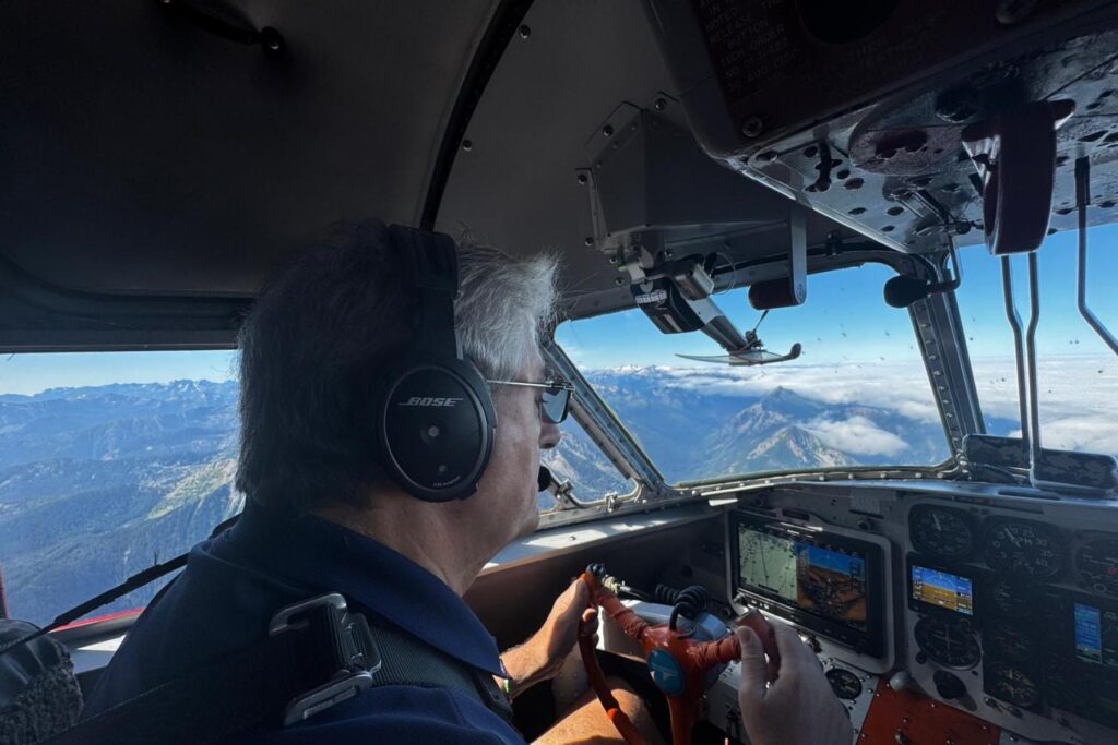3 Giorgio Clementi piloting Grumman Albatross HU-16