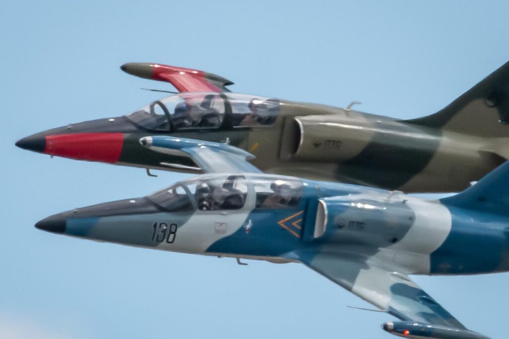 yes (3) two L-39 jet trainers flying in formation