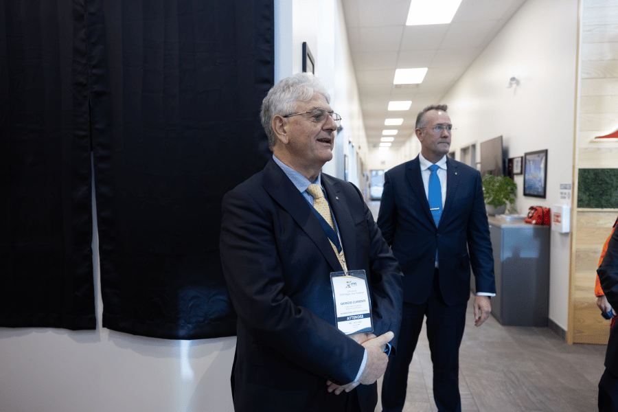 10 Giorgio Clementi giving speech to guests of wall of fame reveal at ITPS