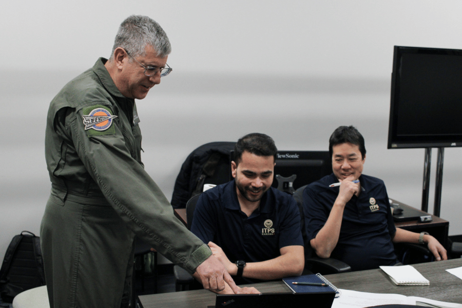 yes (3) Ken Katz pointing to ITPS team members' laptop screen