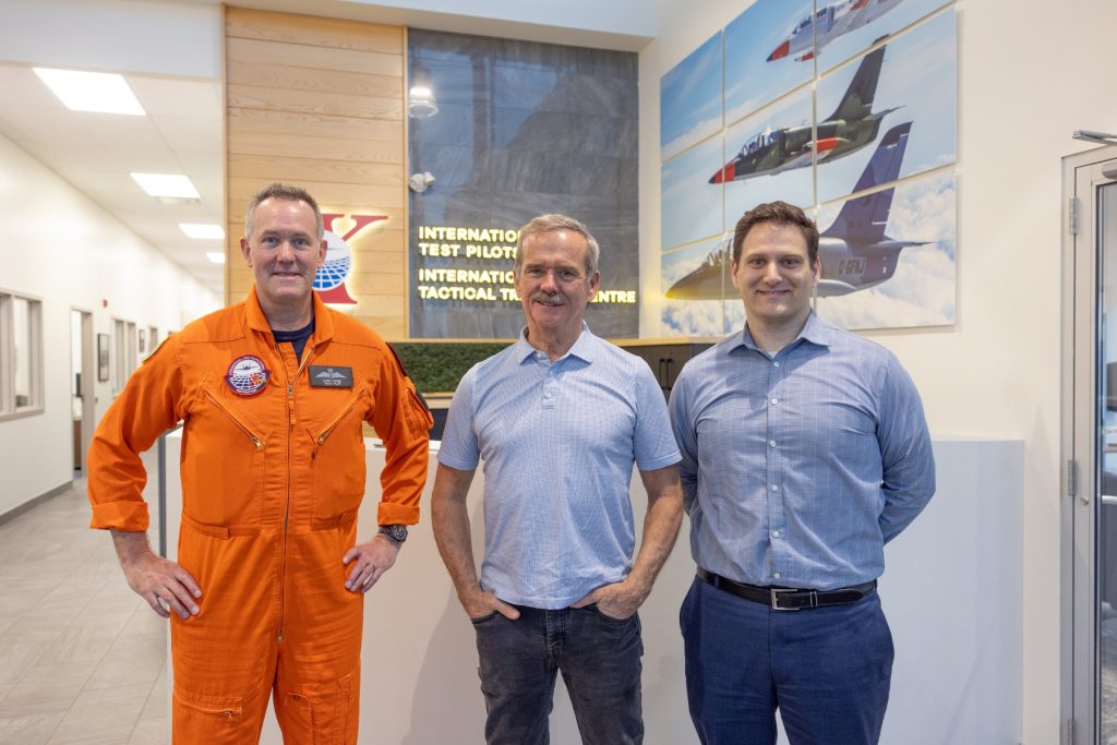 Dave Lohse beside Chris Hadfield and David Clementi at ITPS Canada